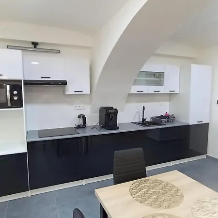 Apartman Sebastian *